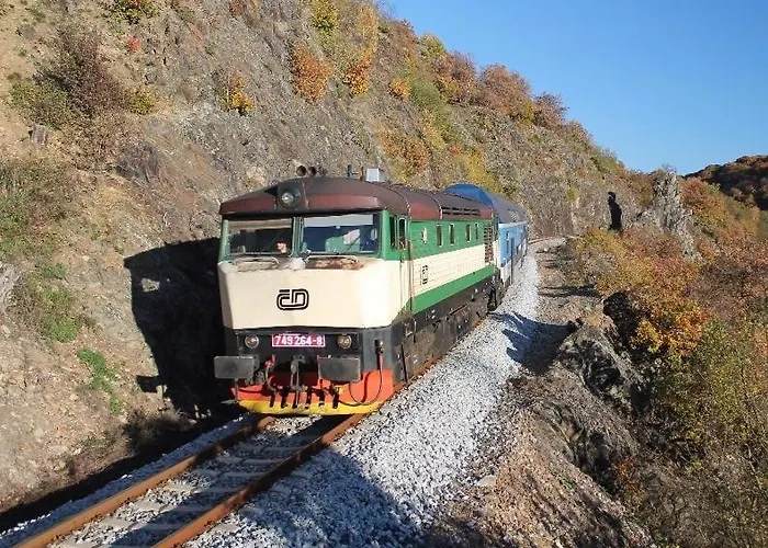 Domecek Pikovice * Hradišťko